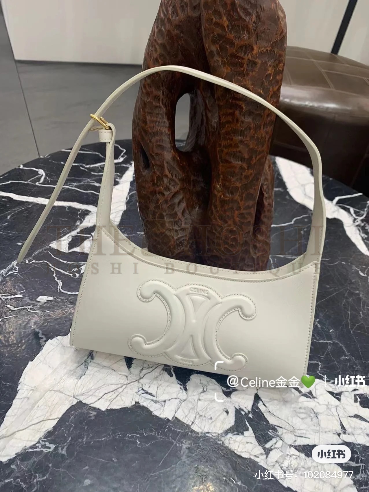 Ce1i*e Smooth Calfskin Cuir Triomphe Shoulder Bag Master Quality