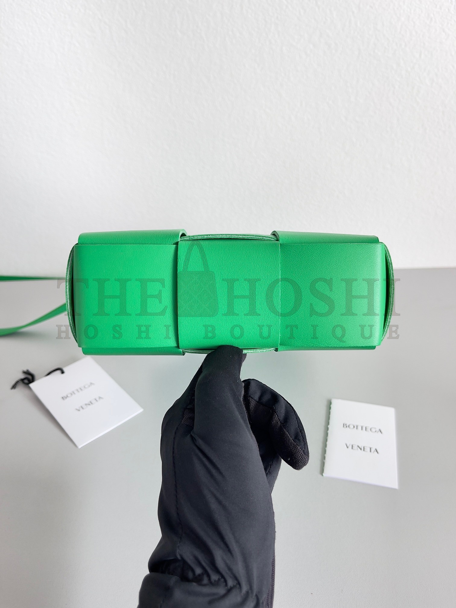 B0tt*ga Ven*ta Mini Cassette Tote Bag In Parakeet Lambskin Master Quality