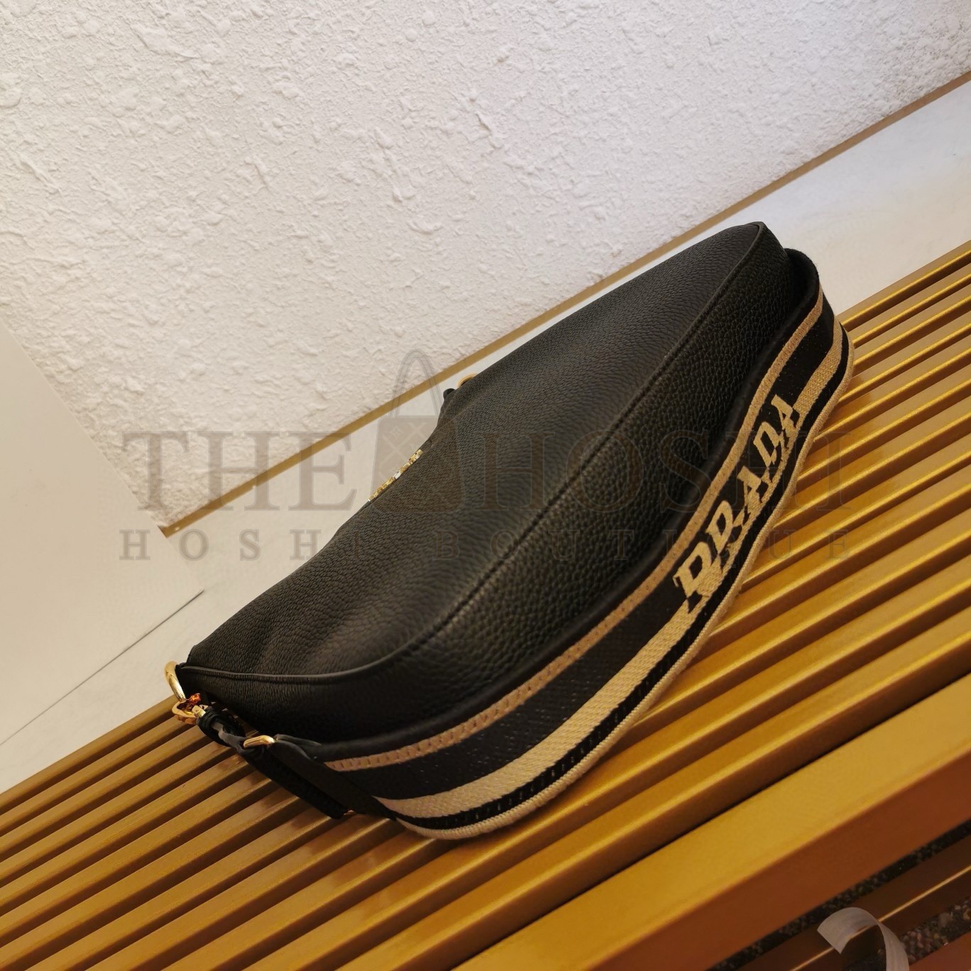 Pra*a Shoulder Bag in Black Grained Leather Master Quality