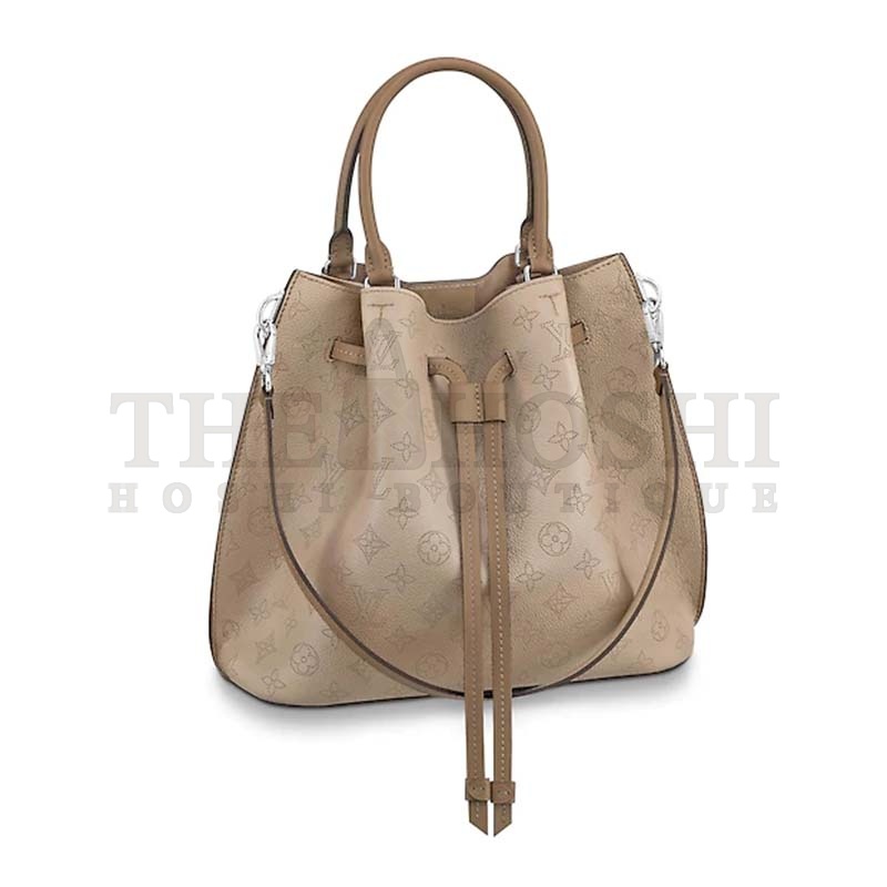 L0vis Vvtt0n LV Women Girolata Bag in Mahina Calfskin Leather Master Quality