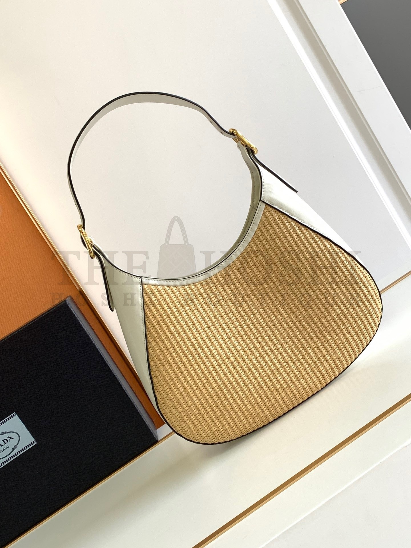 Pra*a Shoulder Bag in Woven Straw and White Leather Master Quality