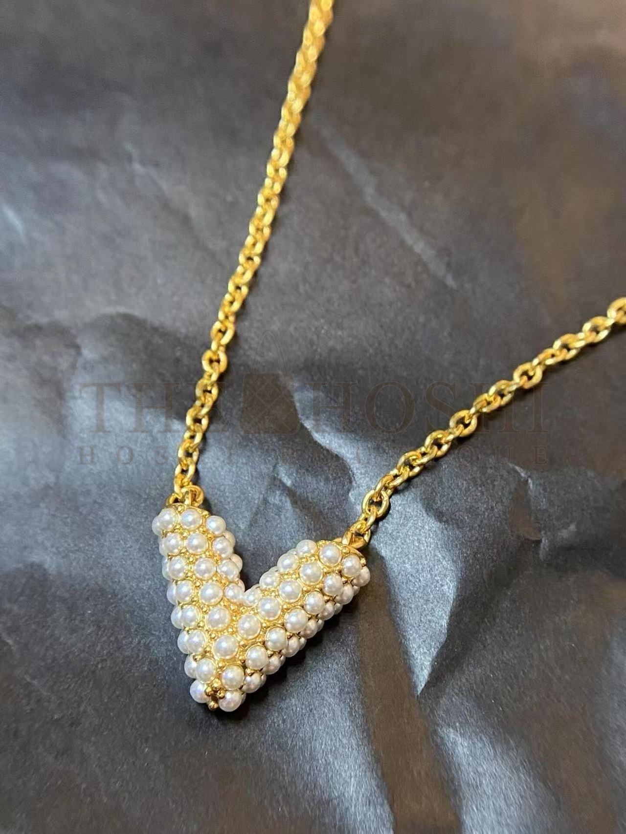 LV Essential V Perle Necklace Master Quality
