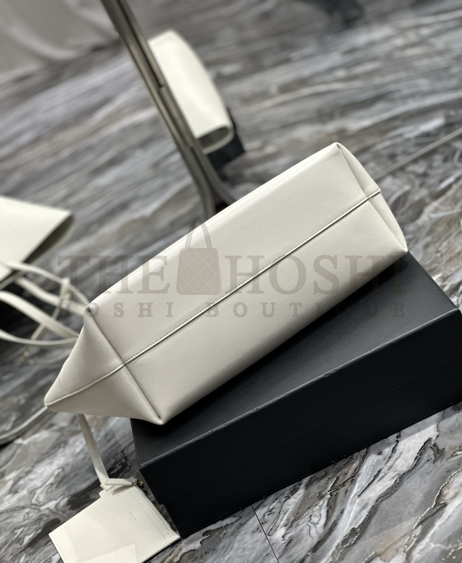 Sa1nt Lau*nt Shopping Tote Bag in White Leather Master Quality