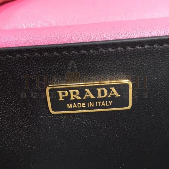 Pra*a Cahier Shoulder Bag In Pink/Black Leather Master Quality