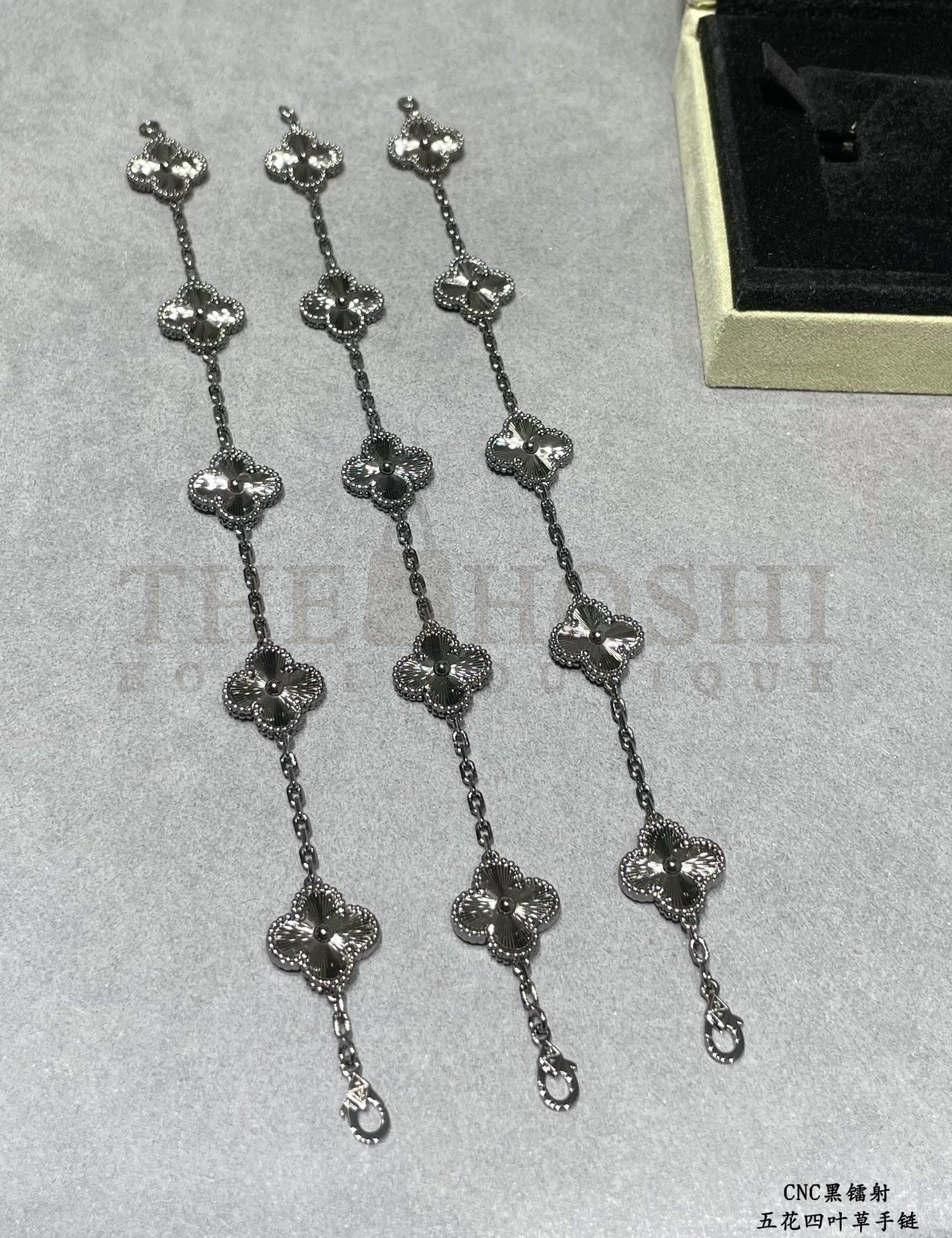 V*n Cl**f black stone bracelet jewelry Master Quality