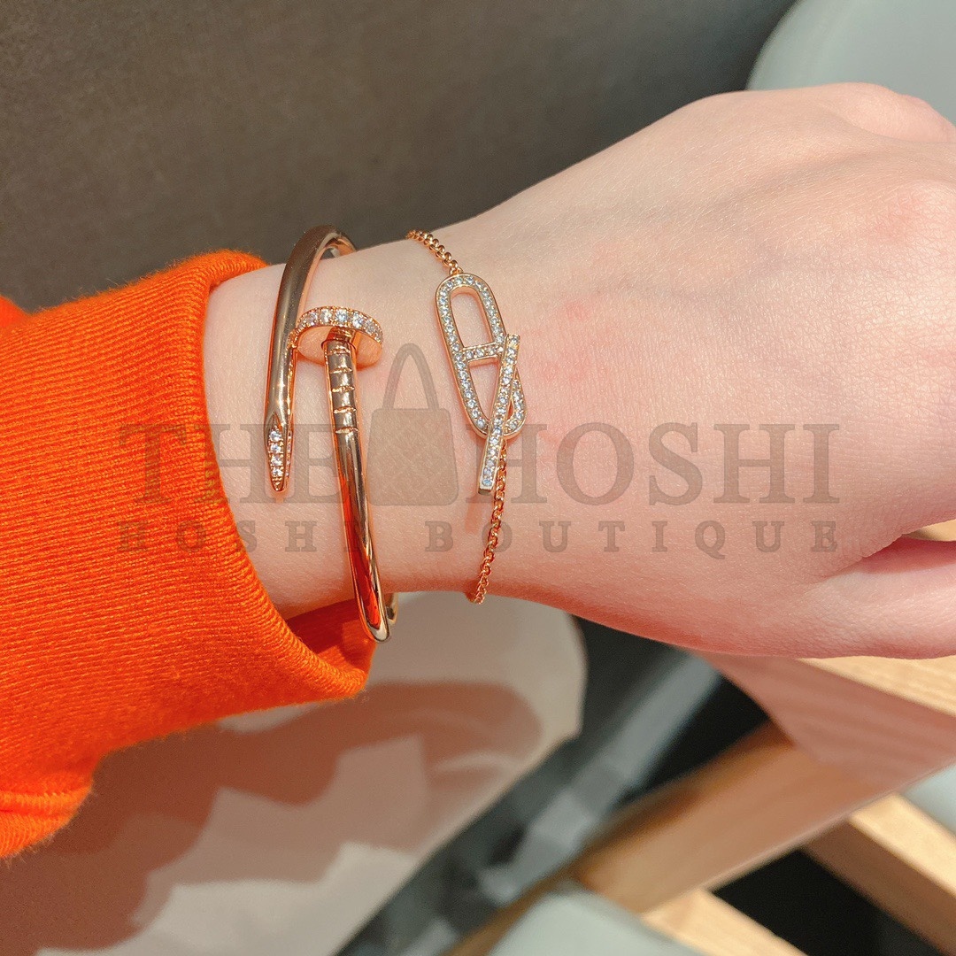 Ca*t1er Pig's Nose Bracelet with D1am0nds Master Quality