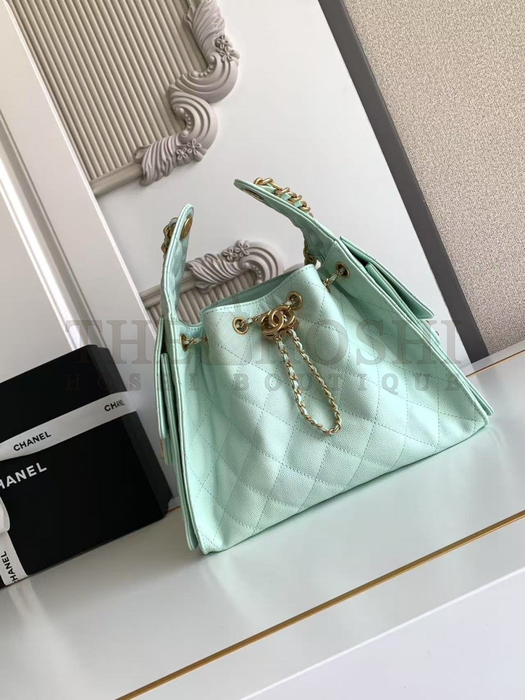 Ch**el 25C AS5293 Hobo Drawstring Bag Green Caviar Leather with Gold Chain 30x26x14cm Master Quality