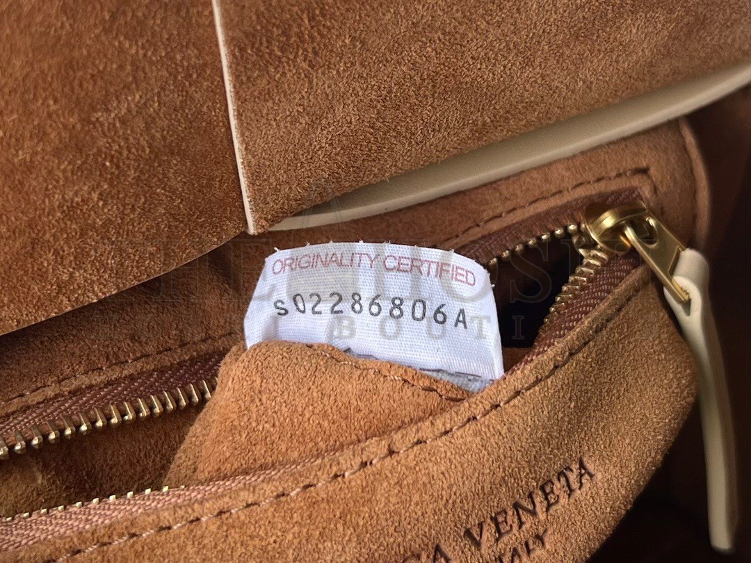 B0tt*ga Ven*ta Arco Mini Bag In Beige Intrecciato Calfskin Master Quality