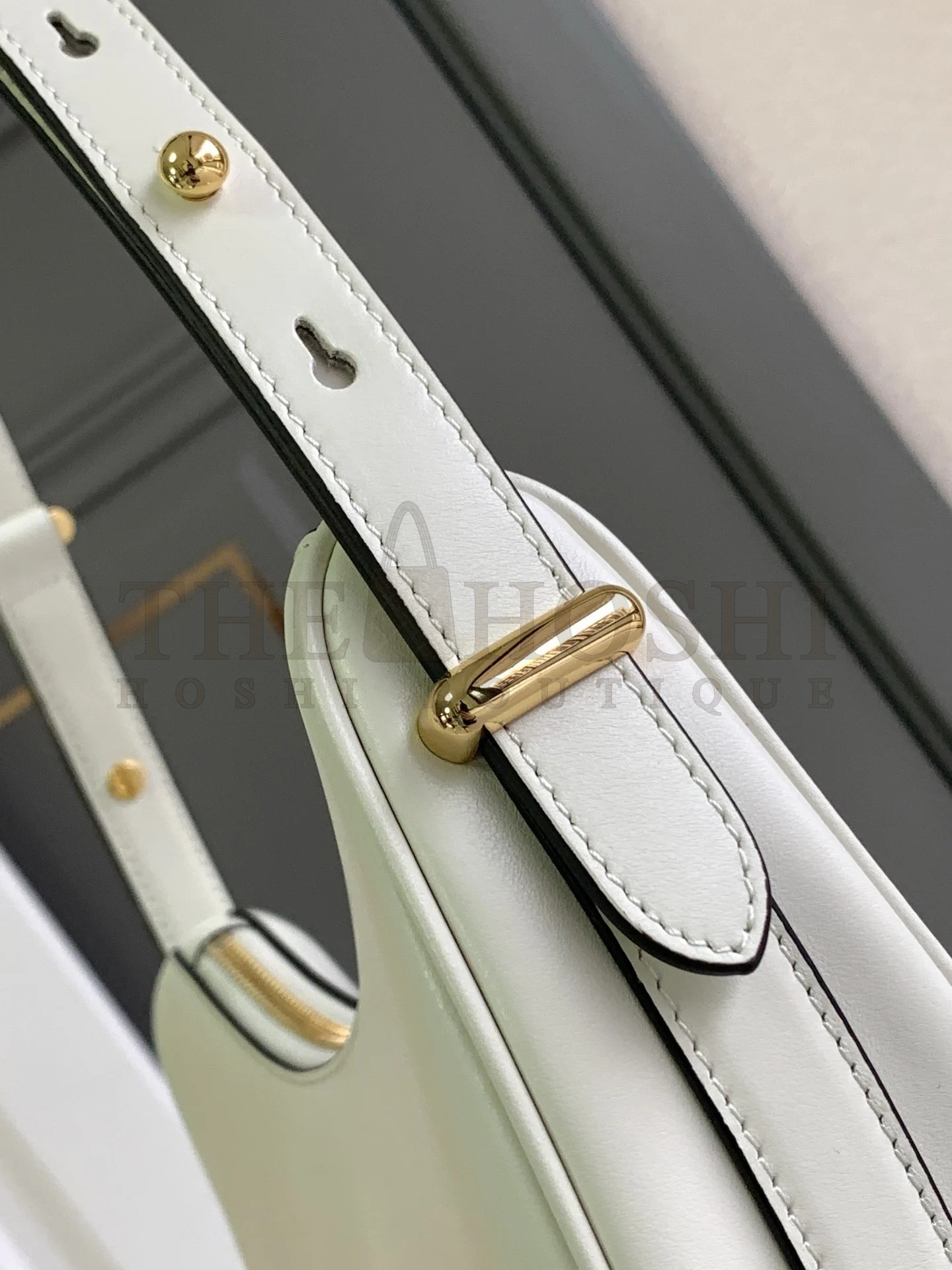 Pra*a Shoulder Bag in Woven Straw and White Leather Master Quality