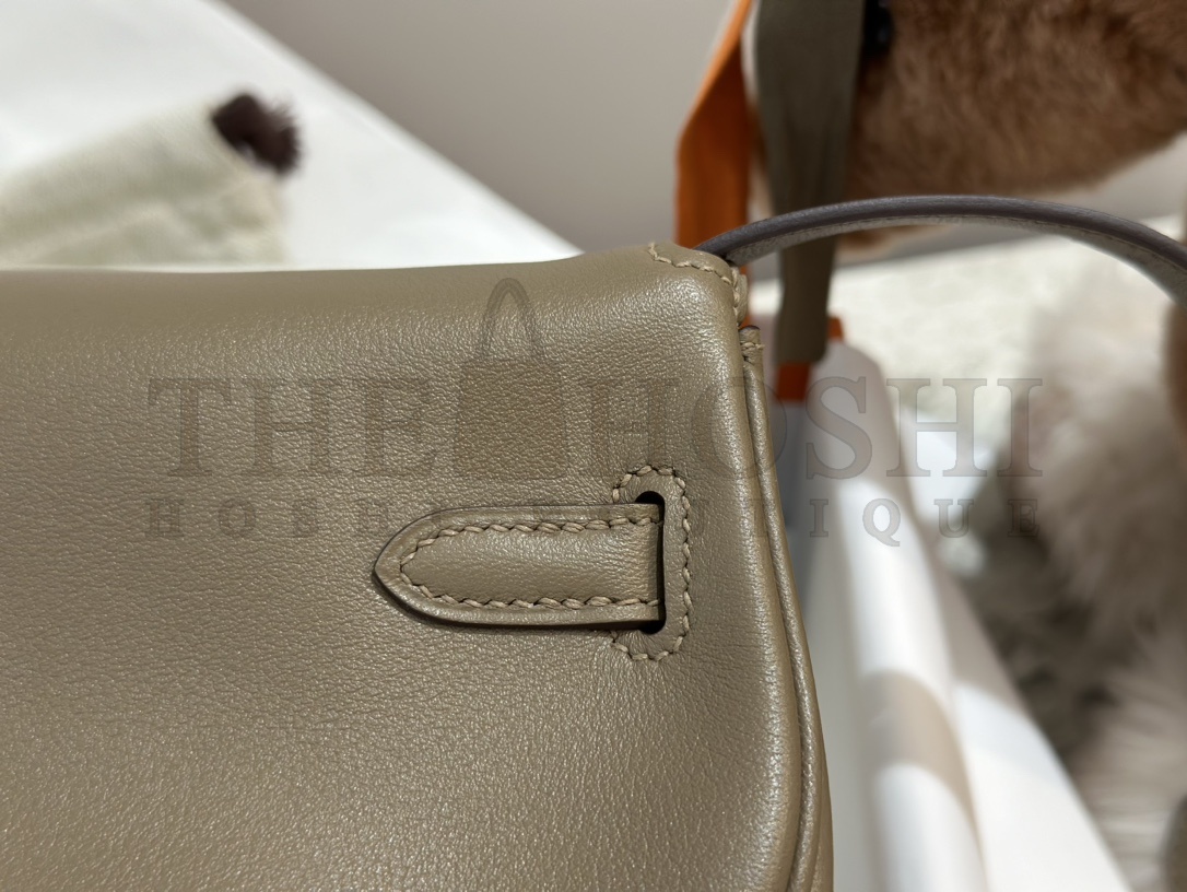 H**me5 Kelly Moove Bag Taupe Leather Detachable Strap 17 cm Master Quality