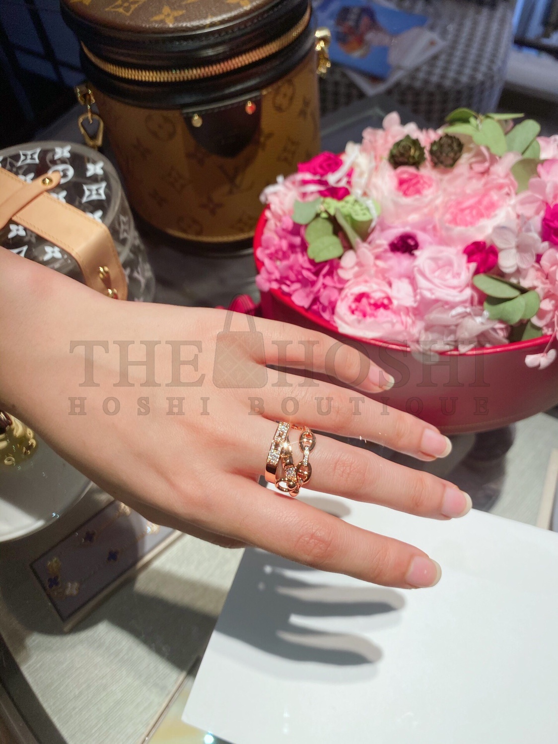 H**me5 Pig Nose Ring with D1am0nds Master Quality