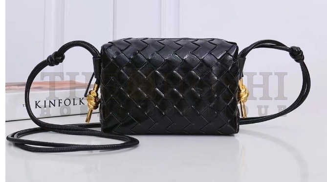 B0tt*ga Ven*ta Mini Loop Bag In Black Intrecciato Lambskin Master Quality