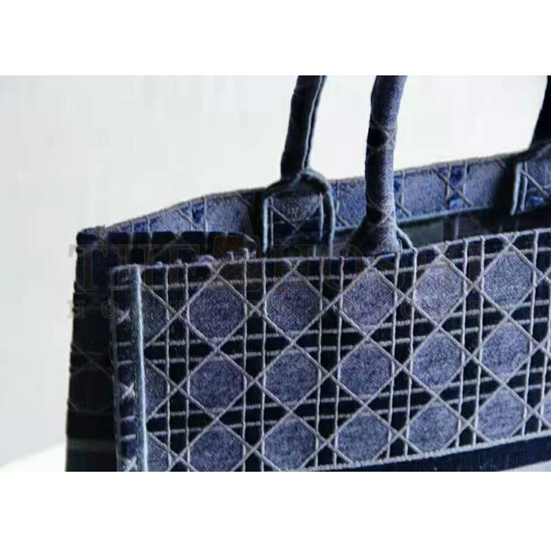 D10r Women D10r Book Tote Blue Cannage Embroidered Velvet Master Quality