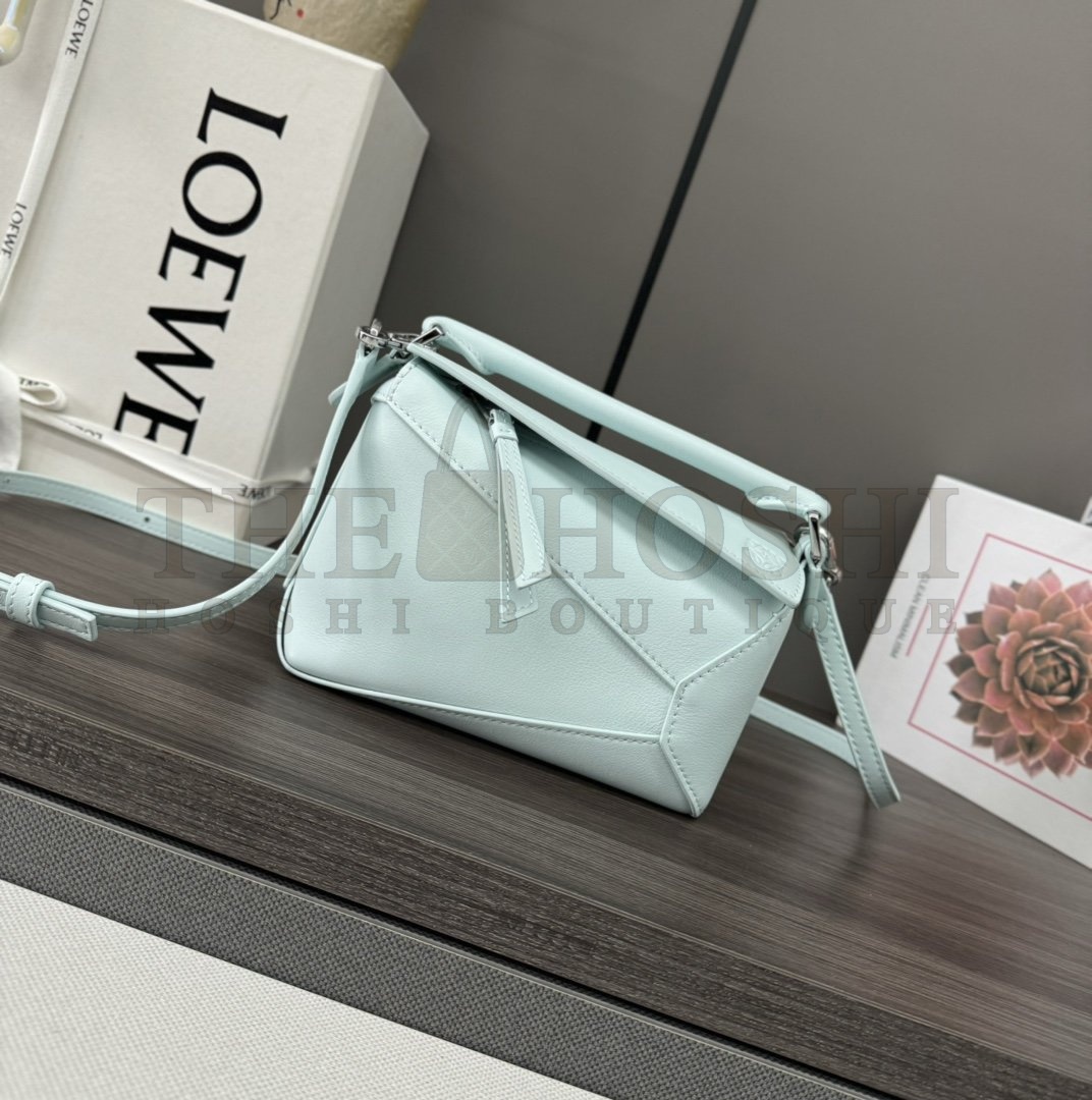 L0ew* Mini Puzzle bag in soft grained calfskin Master Quality