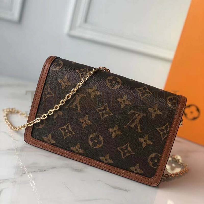 L0vis Vvtt0n LV Women Dauphine Chain Wallet Monogram Canvas-Brown Master Quality