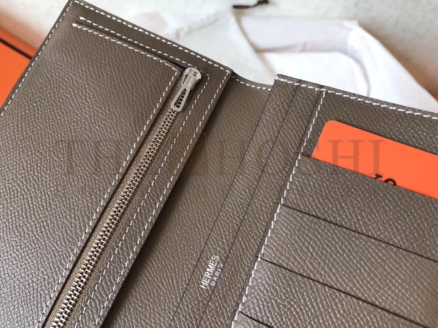 H**me5 Bi-Color Epsom Bearn Wallet Black/Taupe Master Quality