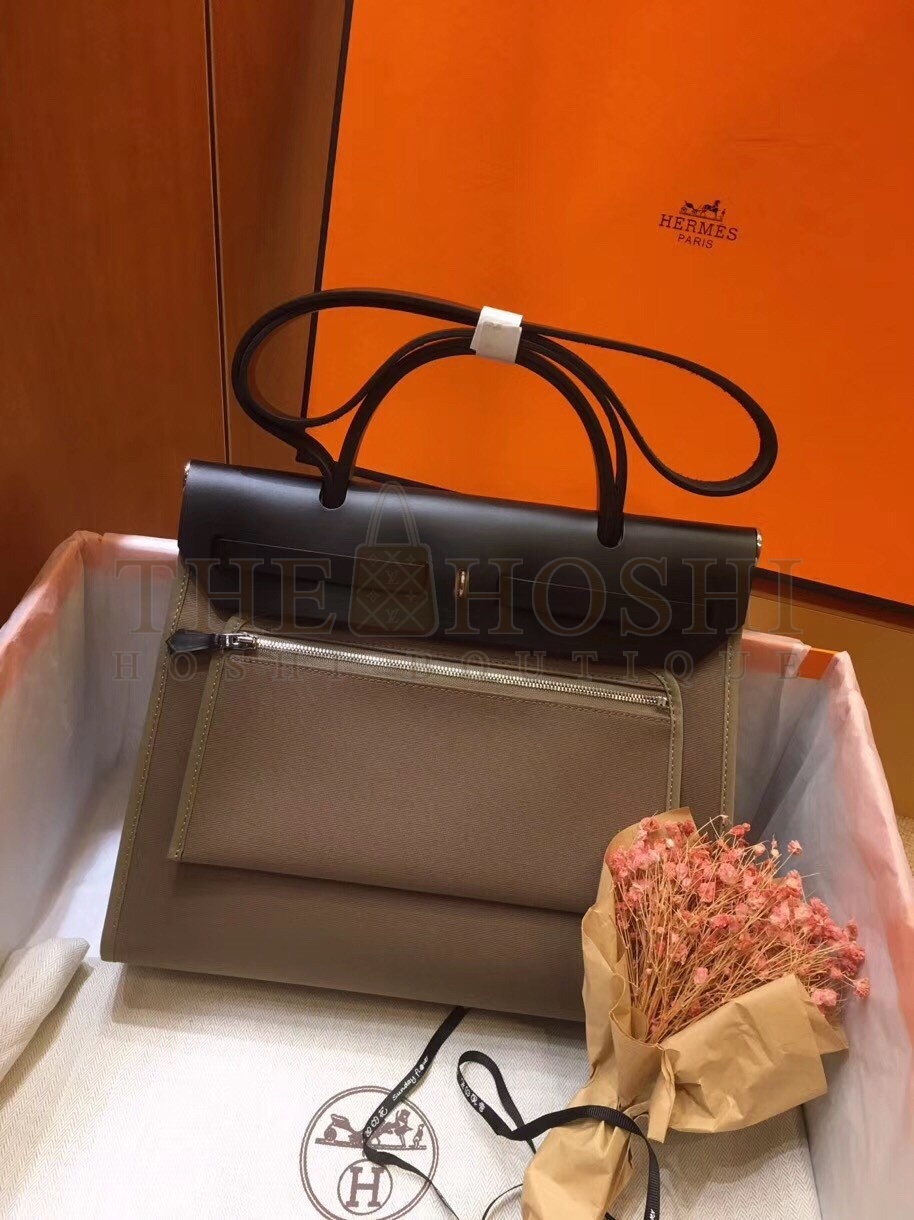 H**me5 Herbag Zip 31cm Bag In Black And Taupe Master Quality