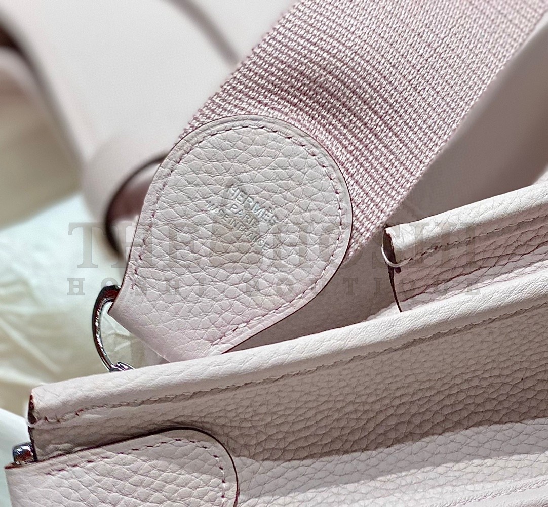 H**me5 Evelyne III 29 Bag in Mauve Pale Clemence Leather Master Quality