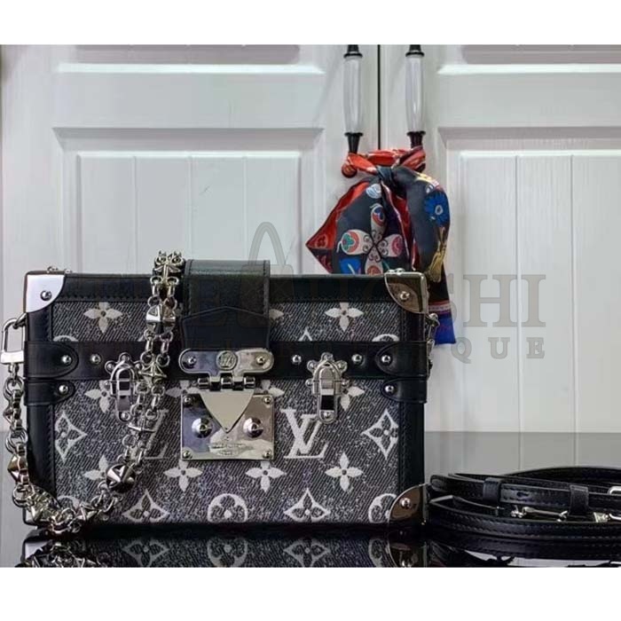 L0vis Vvtt0n LV Women Petite Malle Handbag Gray Denim Textile Jacquard Master Quality