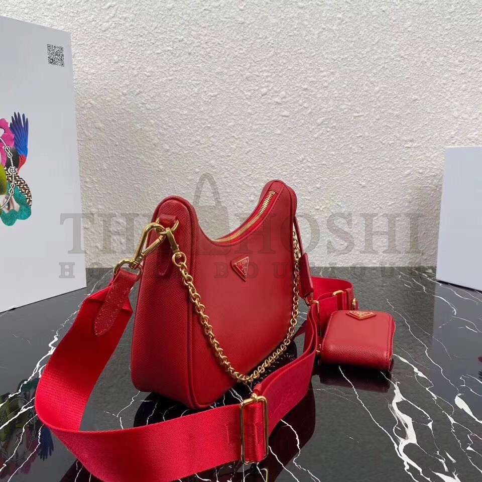 Pra*a Re-Edition 2005 Shoulder Bag In Red Saffiano Leather Master Quality