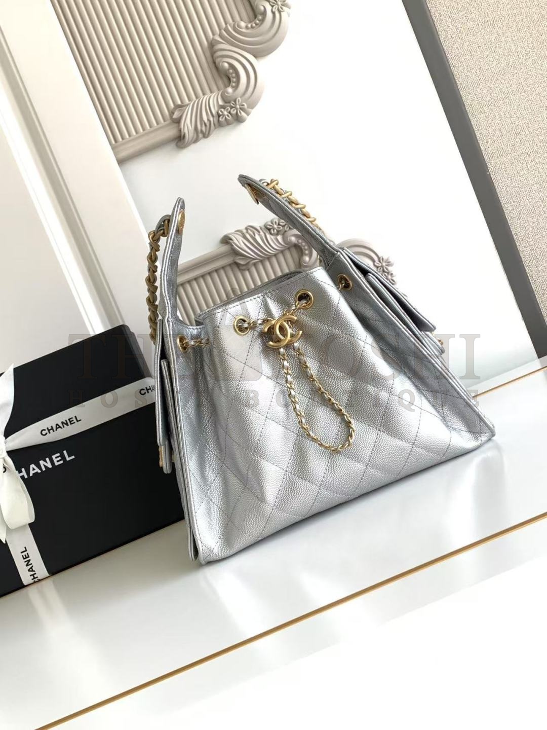 Ch**el 25C AS5293 Hobo Drawstring Bag Silver Caviar Leather with Gold Chain 30x26x14cm Master Quality