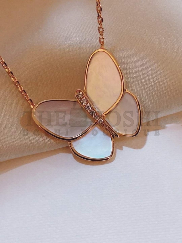 V*n Cl**f & Arpels Large Butterfly Necklace with D1am0nds, Two Butterfly pendant Master Quality