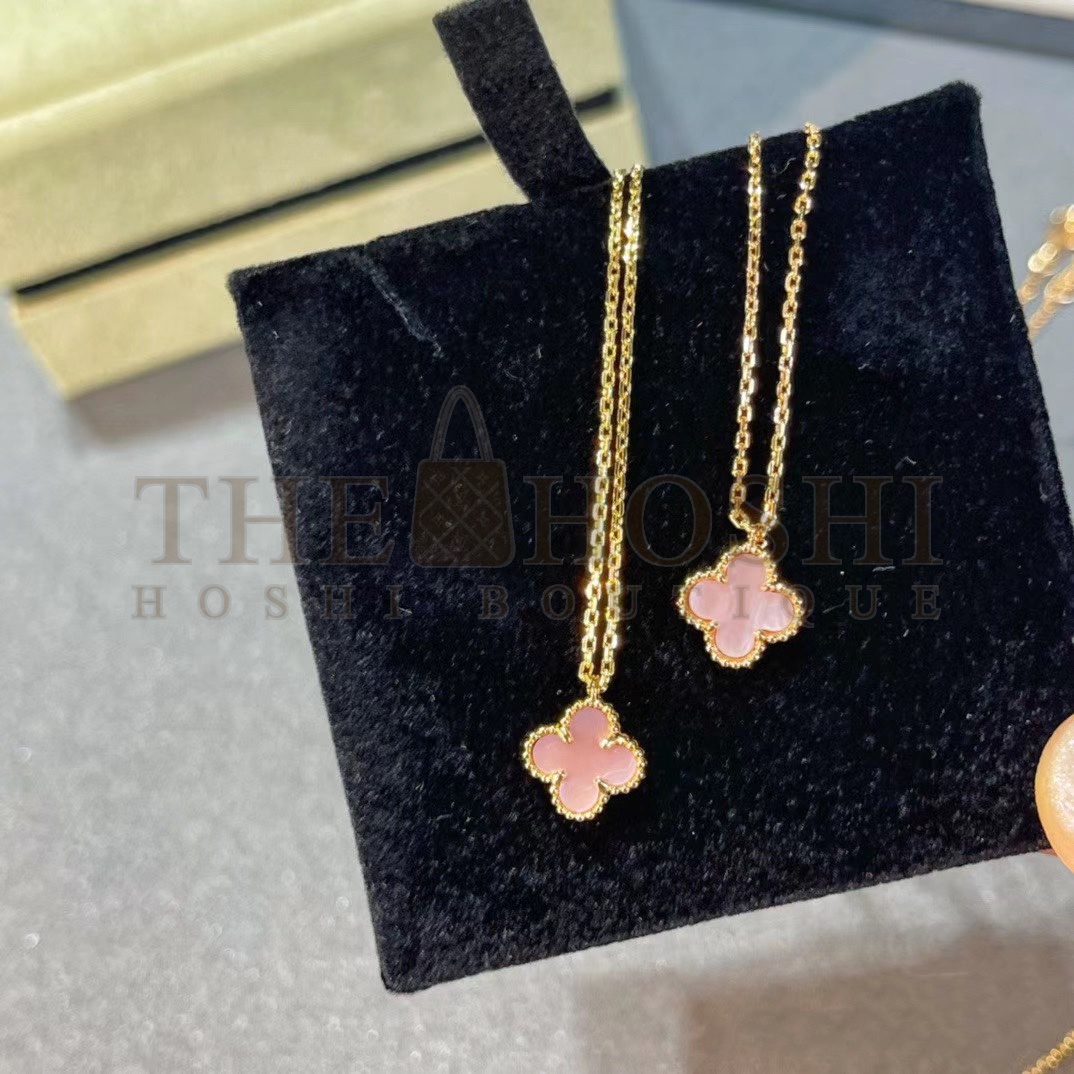 V*n Cl**f & Arpels Pink Clover Necklace, Sweet Alhambra pendant Master Quality