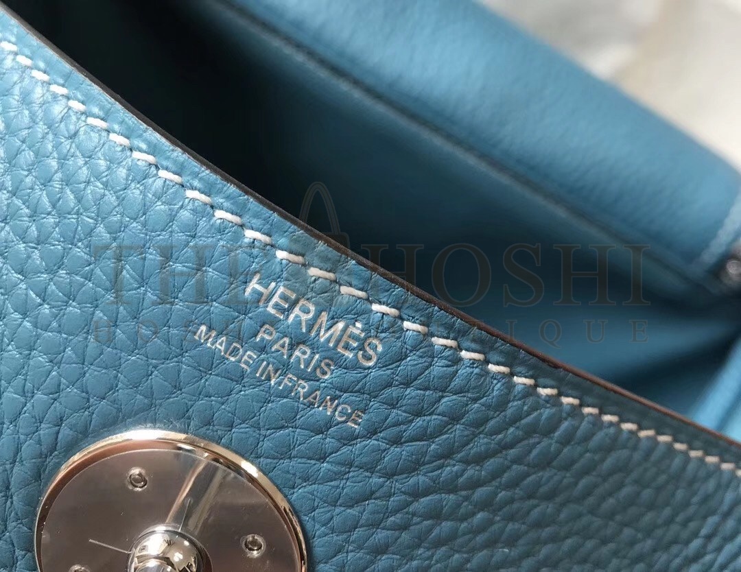 H**me5 Lindy 26cm Bag In Blue Jean Clemence With PHW Master Quality