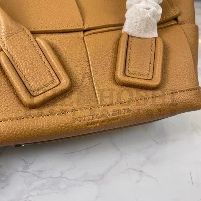 B0tt*ga Ven*ta Mini Arco Bag In Caramel Intrecciato Leather Master Quality