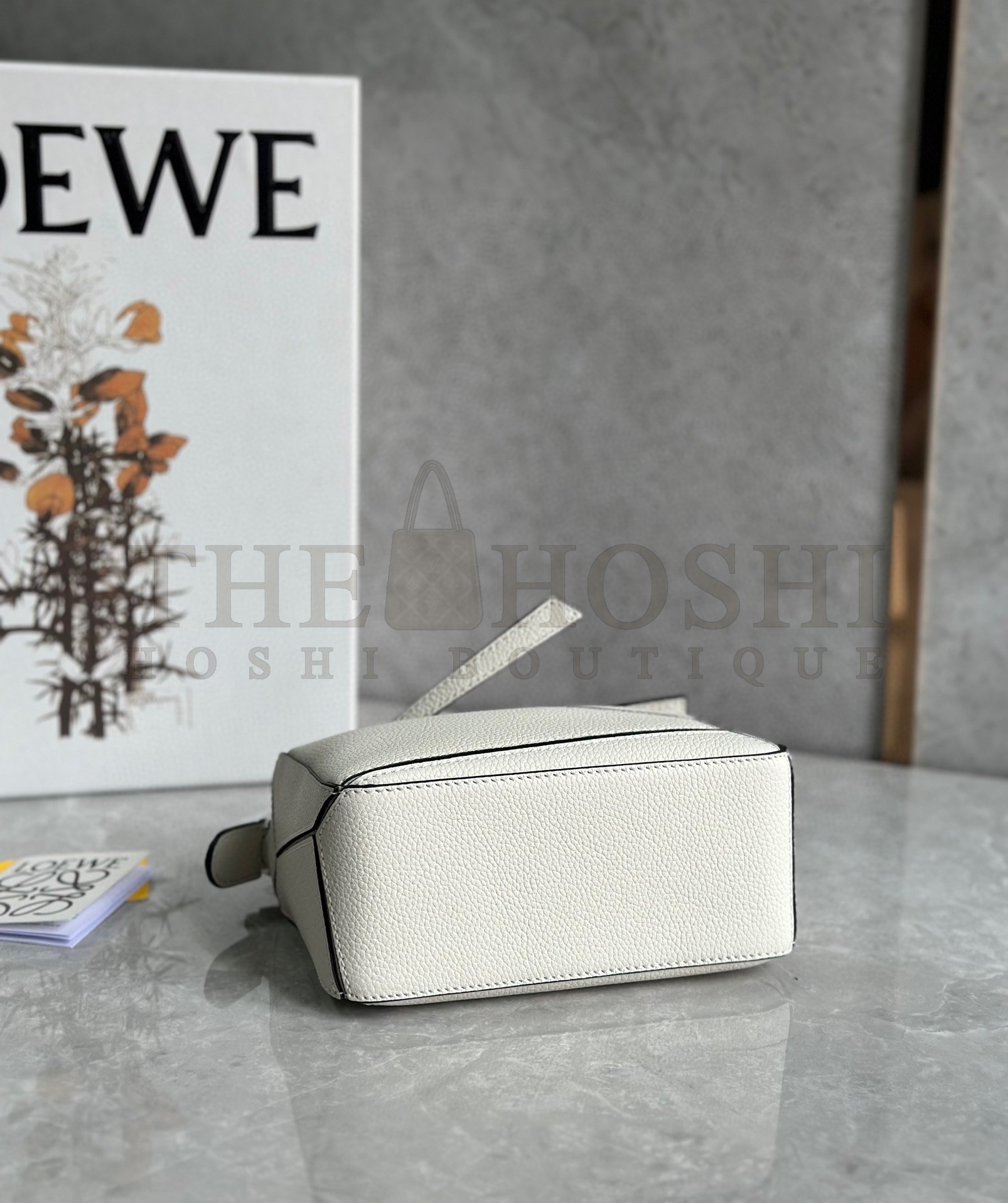 L0ew* Puzzle Mini Bag In White Grained Calfskin Master Quality