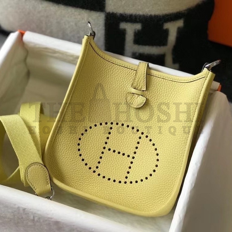 H**me5 Evelyne III TPM Bag In Jaune Poussin Clemence Leather Master Quality