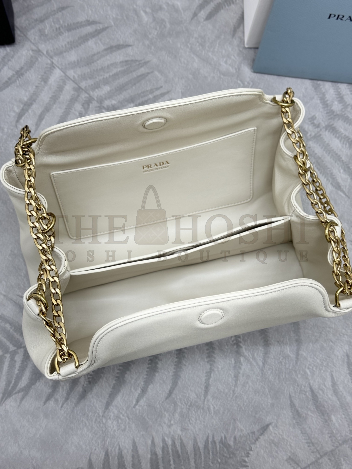 Pra*a Tumulte Shoulder Bag Lambskin Leather 24x13x13cm 1BD395 Master Quality