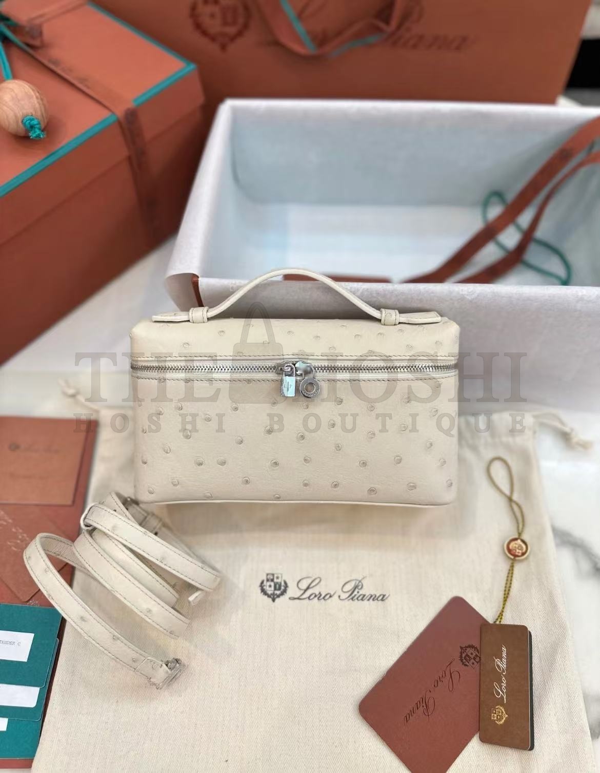 L0r0 P1ana LP L19 Extra Pocket Ostrich Leather Clutch Crossbody Bag 19x6.5x11cm Master Quality