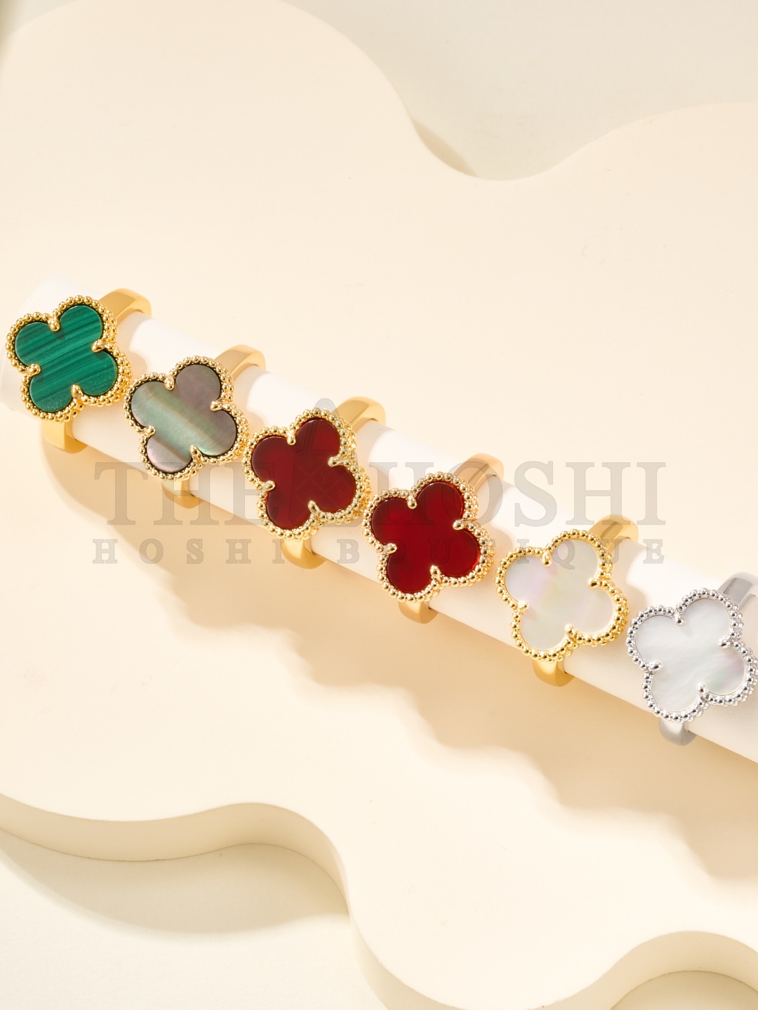 V*n Cl**f & Arpels VCA Alhambra Four-Leaf Clover Ring – Mother-of-Pearl / Carnelian / Malachite / Onyx Master Quality