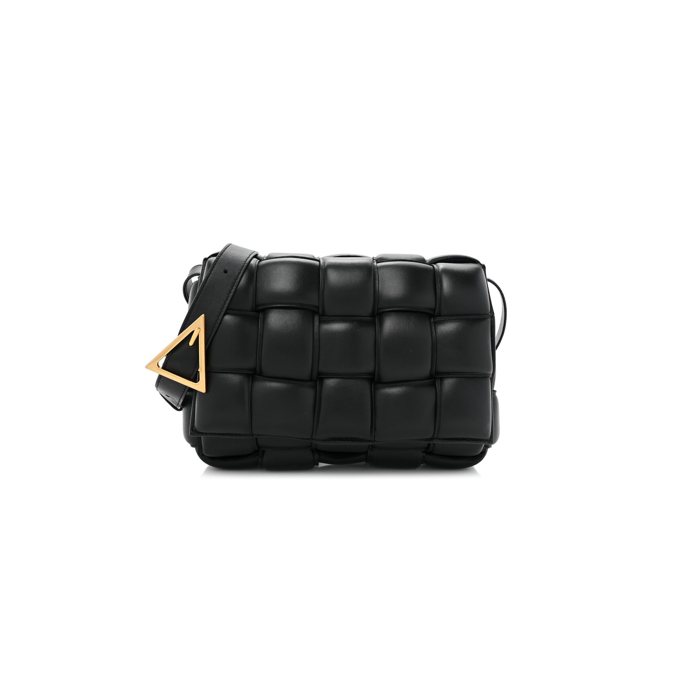 B0tt*ga Ven*ta NAPPA MAXI INTRECCIATO PADDED CASSETTE CROSSBODY BAG BLACK  (26*18*8cm) Master Quality