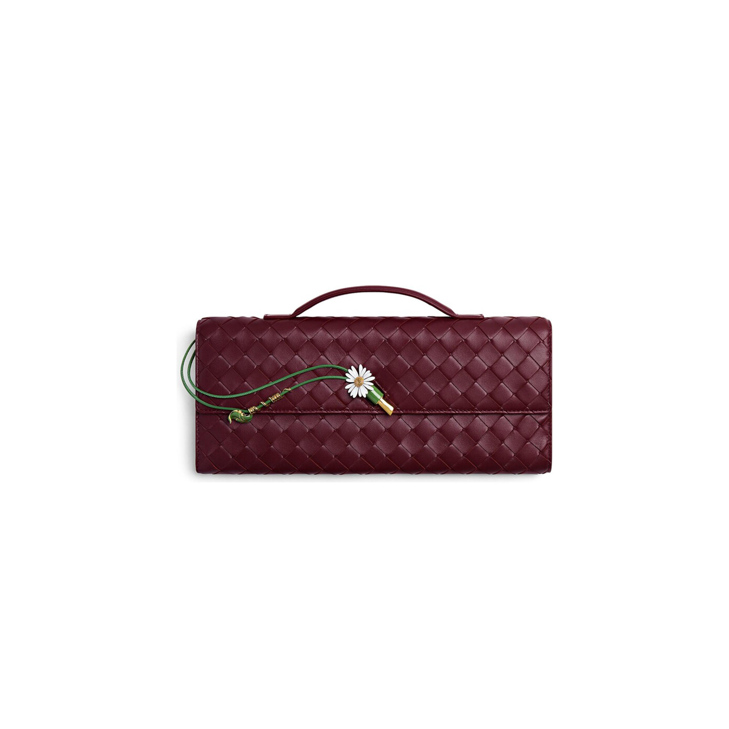 B0tt*ga Ven*ta LAMBSKIN FLOWER MINAUDIERE CLUTCH BAG 836810 (31*13*3cm) Master Quality