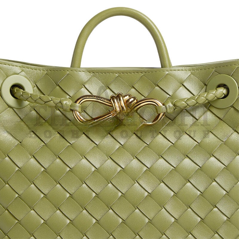 B0tt*ga Ven*ta SMALL ANDIAMO 766014VCPP12492 (25*20*10cm) Master Quality