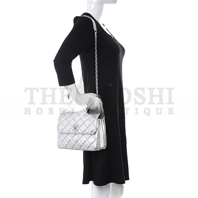 Ch**el METALLIC LAMBSKIN QUILTED SMALL TRENDY CC FLAP DUAL HANDLE BAG SILVER  (25*17*9cm) Master Quality