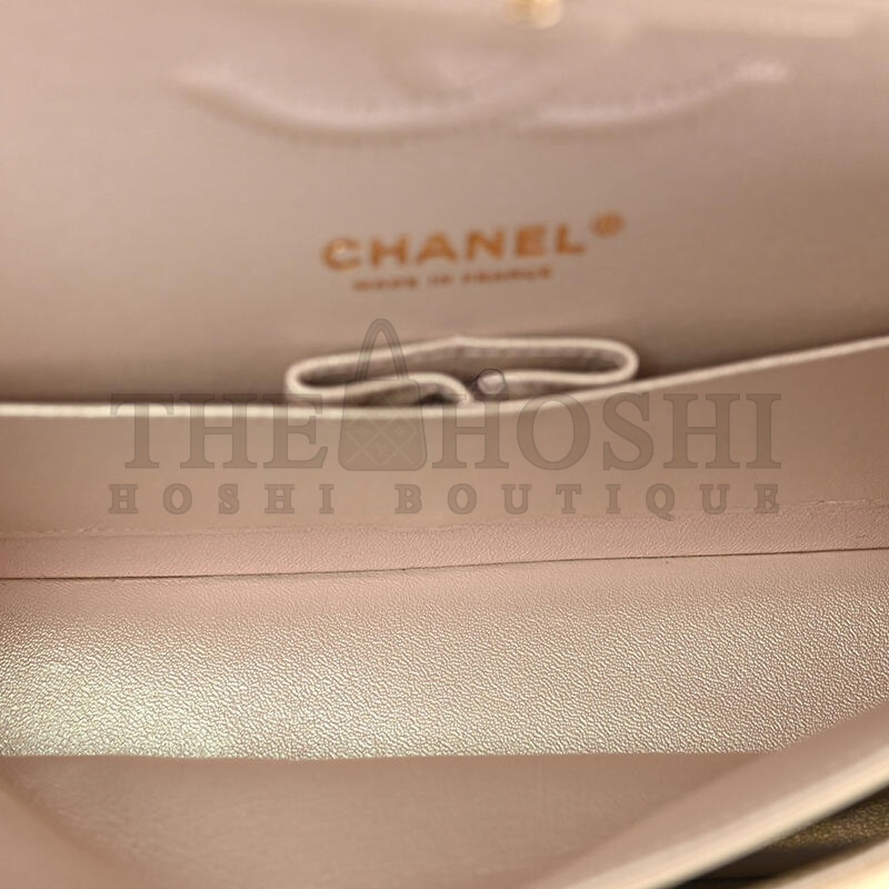 Ch**el IRIDESCENT LAMBSKIN QUILTED MEDIUM DOUBLE FLAP 1404212 (25*15*6cm) Master Quality