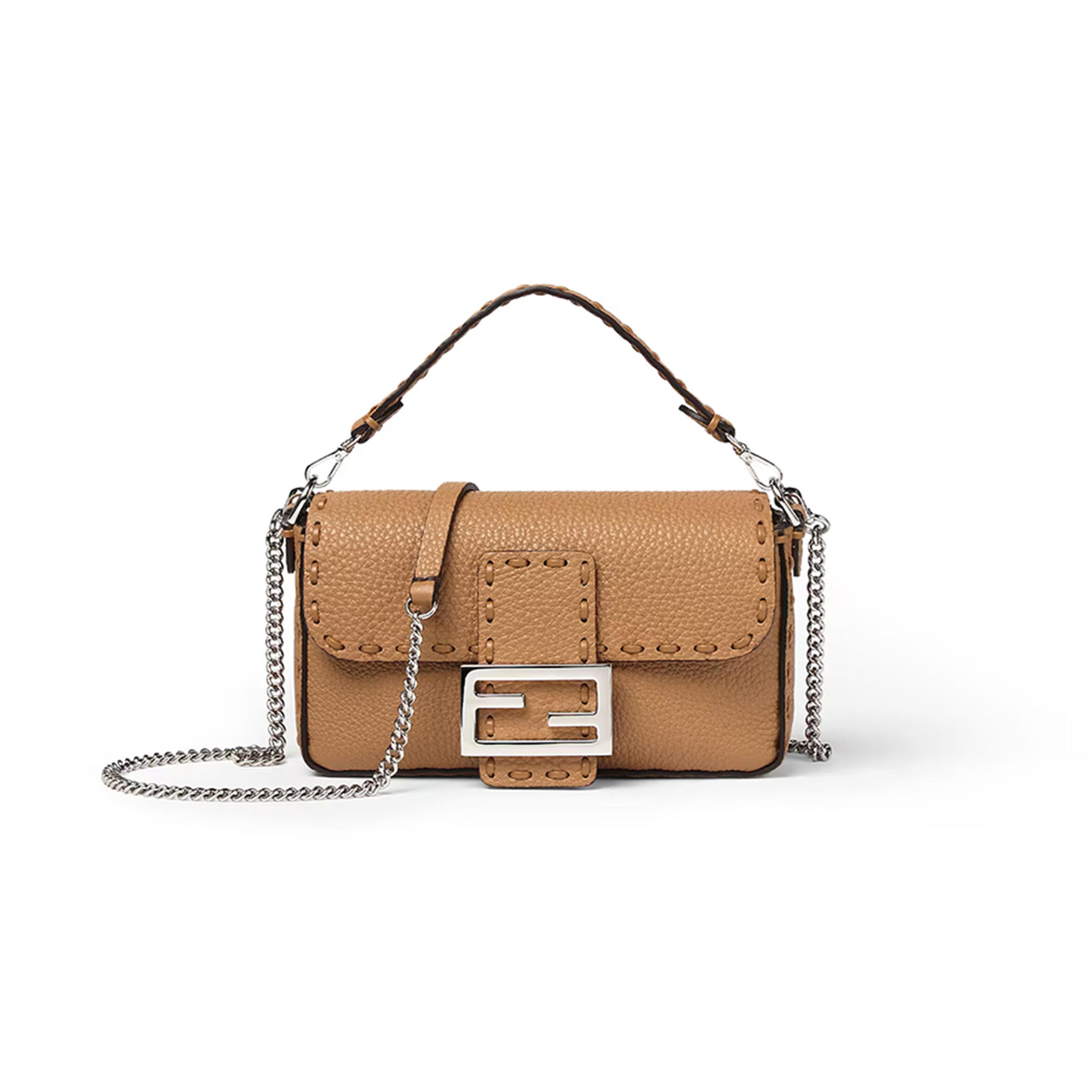 F**di BAGUETTE MINI 8BS017ARBBF0EMR (20*13*5cm) Master Quality