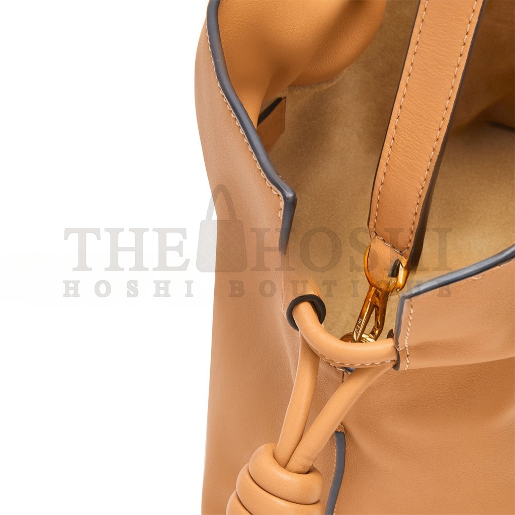 L0ew* MEDIUM FLAMENCO CLUTCH IN NAPPA CALFSKIN 0010966042 (30*24.5*10.5cm) Master Quality