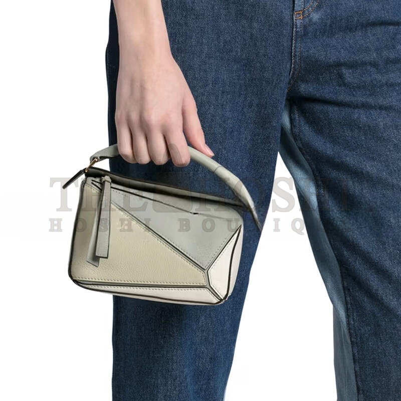 L0ew* MINI PUZZLE BAG IN CLASSIC CALFSKIN A510S21X34-2 (18*12.5*8cm) Master Quality