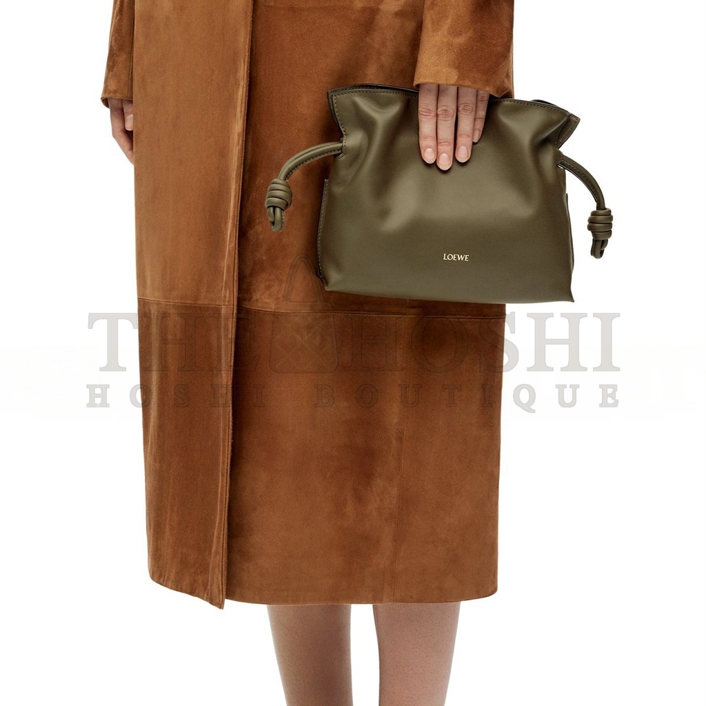 L0ew* MINI FLAMENCO CLUTCH IN NAPPA CALFSKIN 0010965994 (23.9*18*9cm) Master Quality