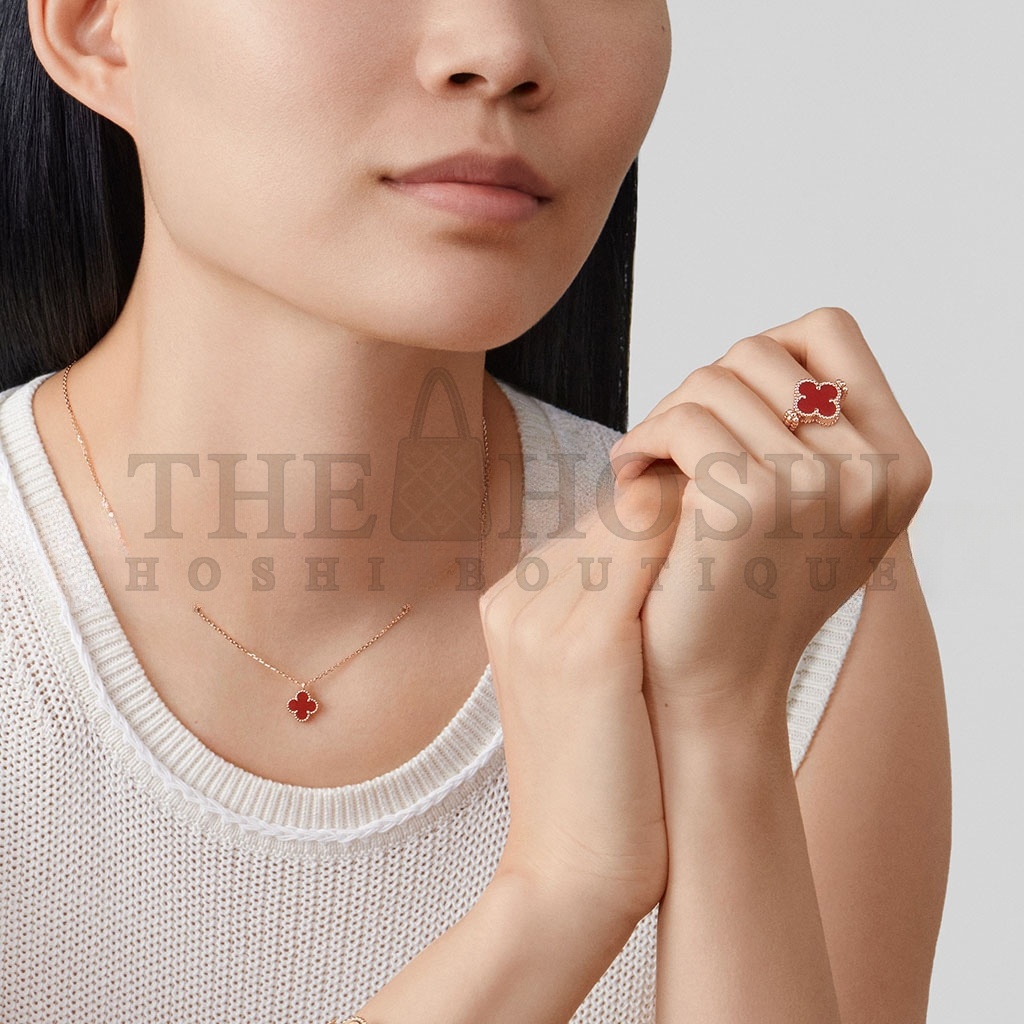 V*n Cl**f ARPELS VINTAGE ALHAMBRA REVERSIBLE RING VCARP7U500 Master Quality