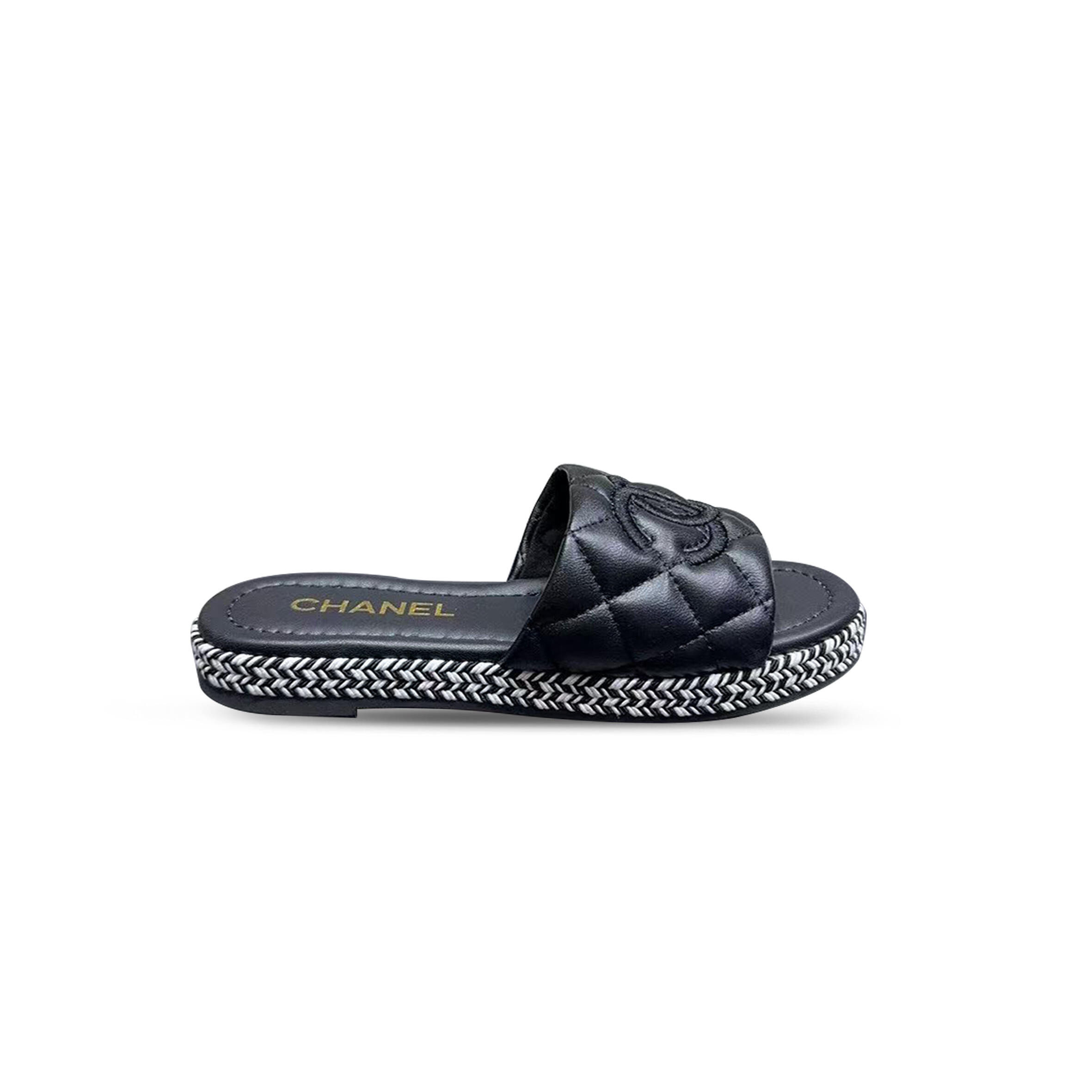 Ch**el LAMBSKIN MULE SLIPERS BLACK 391778 Master Quality