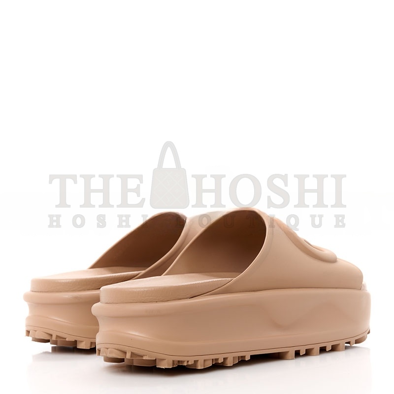 Gvc*1 SOFT RUBBER WOMENS INTERLOCKING G PLATFORM SLIDE SAND 692845 Master Quality